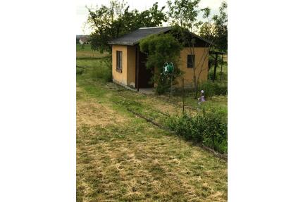 Kleingarten mit Laube in HöckendorfLaußnitz - Königsbrück