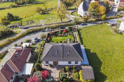 TRAUMHAFTES EINFAMILIENHAUS mit MEGA Aussicht und viel Platz! - Butzbach Münster