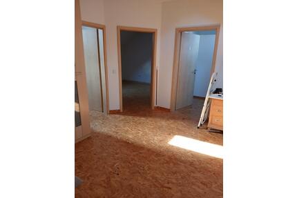 Wohnug über 2 stockwerke - 600,00&nbsp;EUR Kaltmiete, ca.&nbsp; 95,00&nbsp;m&sup2; in Lülsfeld (PLZ: 97511)