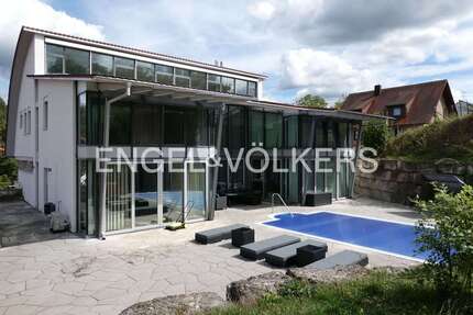 Haus zum Kaufen in Ammerbuch-Reusten 1.330.000,00 € 349 m²