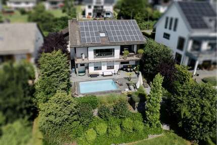 Haus zum Kaufen in Warstein 549.000,00 € 244 m²