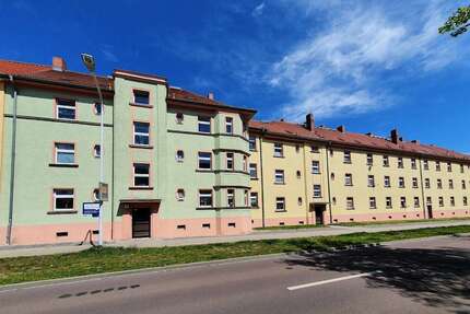 Wohnung zum Mieten in Halle (Saale) 291,00 € 48.47 m²