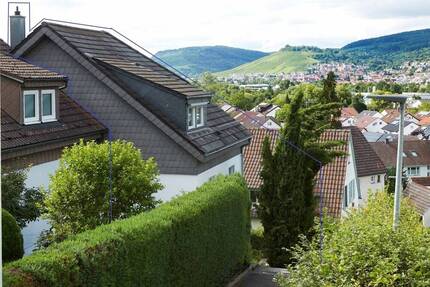 Charmante Doppelhaushälfte in ruhiger Hanglage mit Aussicht - Remshalden-Geradstetten