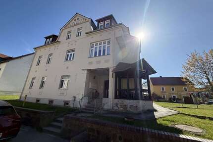 Wohnung zum Mieten in Reichenbach 300,00 € 50 m²