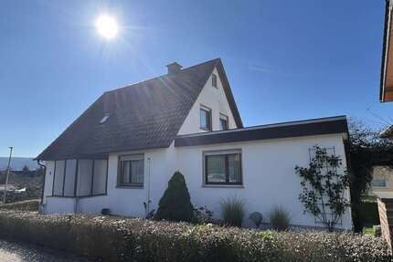 Haus zum Kaufen in Bad Orb 275.000,00 € 135.79 m²