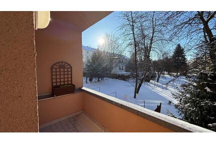 Schöne helle neu renovierte 3-Raum Wohnung mit Balkon und EBK - Chemnitz Ebersdorf