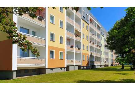 Wohnung zum Mieten in Schneeberg 404,60 € 80.92 m²