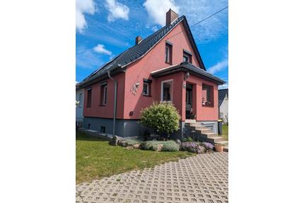 Doppelhaushälfte zu verkaufen - 210.000,00&nbsp;EUR Kaufpreis, ca.&nbsp; 120,00&nbsp;m&sup2; in Brüel (PLZ: 19412)