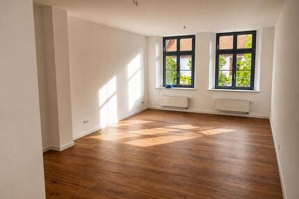 Neu sanierte helle Wohnung in Grimmas Innenstadt