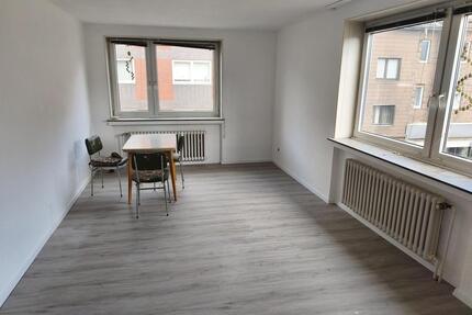 Erstbezug nach Renovierung 2 Zimmer Wohnung - Oberhausen Osterfeld