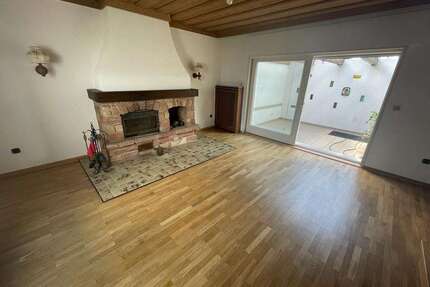 Haus zum Mieten in Kaiserslautern 1.450,00 € 200 m²