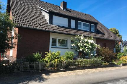 Zweifamilienhaus grundsolide, top gepflegt, wunderschöner Garten - Ostercappeln