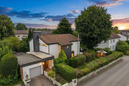 Haus zum Kaufen in Schwalbach am Taunus 895.000,00 € 166.96 m²
