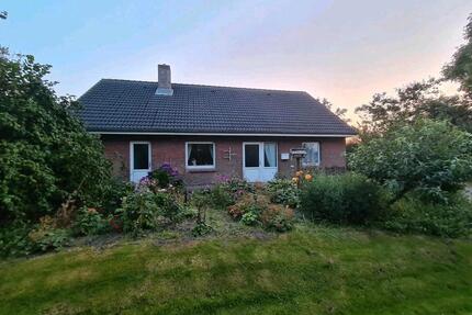 Haus zu mieten - 850,00&nbsp;EUR Kaltmiete, ca.&nbsp; 90,00&nbsp;m&sup2; in Risum-Lindholm (PLZ: 25920)