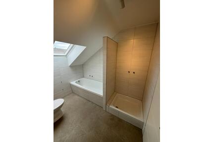 *NEUES BAD* Helle 2,5 ZKB in Mörsbach – Balkon & Garage! - Zweibrücken