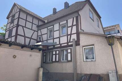 Haus zum Kaufen in Maßbach 49.000,00 € 266 m²
