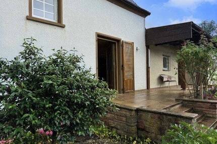 2 Häuser auf einem Grundstück - viel Potenzial & idyllischer Garten! - Edenkoben