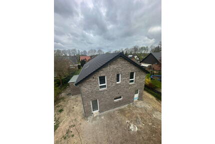 NEUBAU I ERSTBEZUG ! EXKLUSIVE DOPPELHAUS DOPPELHAUSHÄLFTE in SELSINGEN, Nähe Zeven !