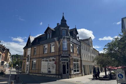 Charmante Altbauwohnung mit EBK, kleiner Terrasse & PKW-Stellplatz mitten in Idar!!! - Idar-Oberstein