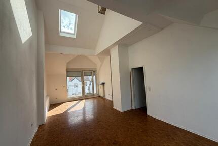 2ZKB kernsanierte Wohnung Neuweiler inkl. Küche + Stellplatz - Sulzbach (Saar)