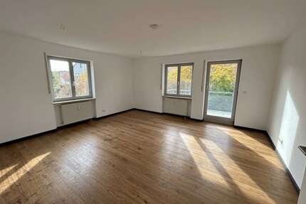 Wohnung zum Mieten in Wilkau-Haßlau 490,00 € 69.96 m²