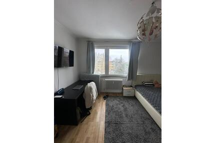 Möbeliertes WG-Zimmer mit Anmeldung - Berlin Reinickendorf