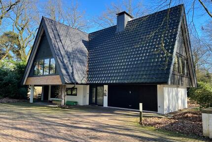 Freistehendes Einfamilienhaus mit 4.125 m² Naturgrundstück: Wesel