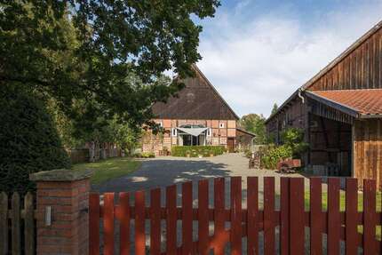Haus zum Kaufen in Lippetal 890.000,00 € 270 m²
