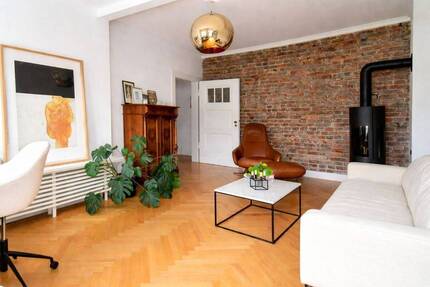 Wohnen kann so schön sein! Schicke Dachgeschosswohnung in Top-Lage - Essen / Bredeney
