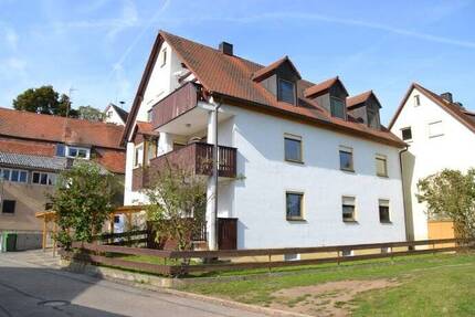4-Zimmer-Wohnung mit Garage in Pleinfeld