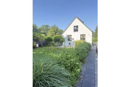 Haus zum Mieten in Langenhagen 1.700,00 € 170 m²