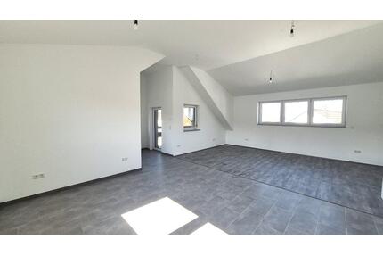 2‑Zi‑Wohnung in Salz – Dachgesch., Balkon, Stellplatz | Erstbezug - Bad Neustadt an der Saale
