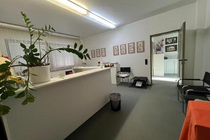 Praxis, 3 Behandlungsräume, Rezeption, voll ausgestattet, 168m² - Hannover Misburg-Anderten