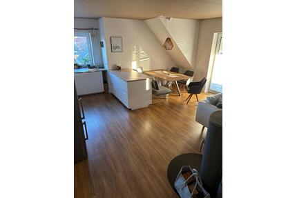 Helle 4-Zimmer-Maisonettewhg. mit Balkon, Aufzug, uvm. - Volkach