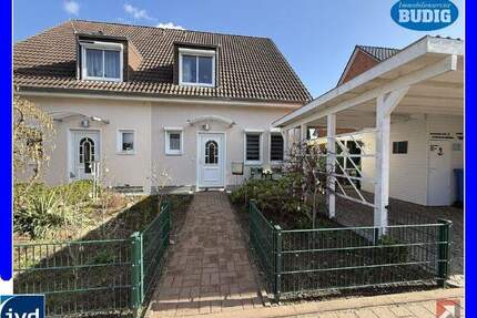 Doppelhaushälfte in idealer Lage als Zuhause für die kleine Familie - kurzfristig zu beziehen - Hoppegarten Hönow