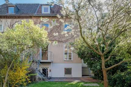 Haus zum Kaufen in Berlin 1.495.000,00 € 148 m²