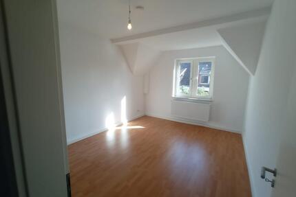 Schöne 2,5 Zimmerwohnung, hochwertig saniert d083ogl - Herne Eickel