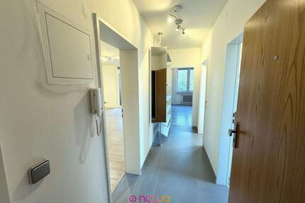 Sorglos wohnen: Moderne Wohnung mit neuem Bad, hochwertiger Küche, Aufzug & Parkplatz - Braunschweig