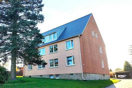 Grün. Ruhig. Perfekt! – 3 Zimmer mit Stellplatz & Komfort - Falkenstein/Vogtland