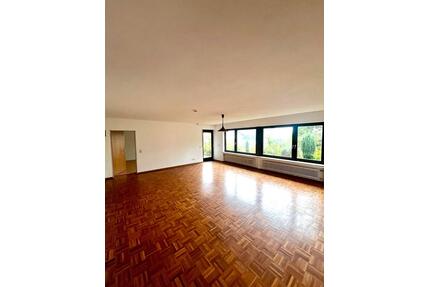 Modernisierte 3-Zimmer Wohnung 123m² + Garten in Lörrach Brombach